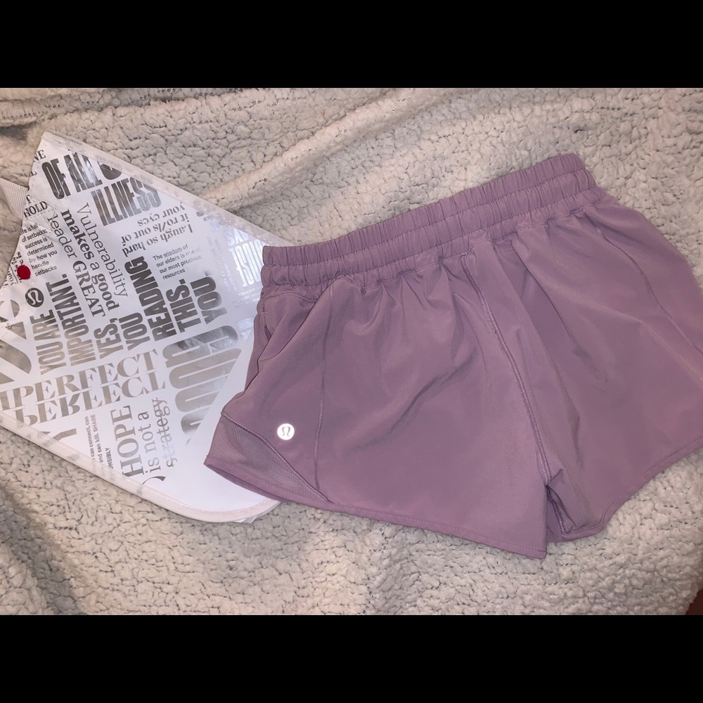 Hotty hot lululemon shorts🍋